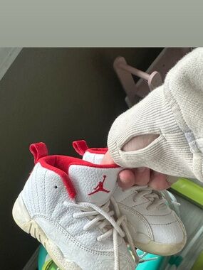 Jordan Toddler White & Red High-Top Sneakers